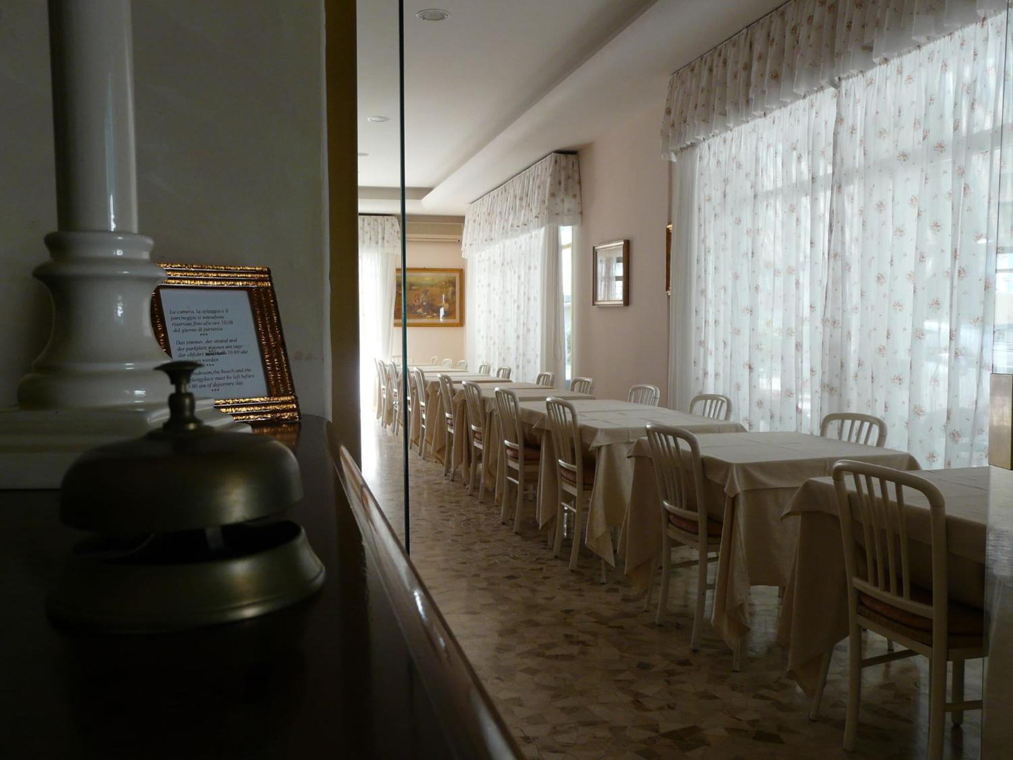 Hotel Altea 3*